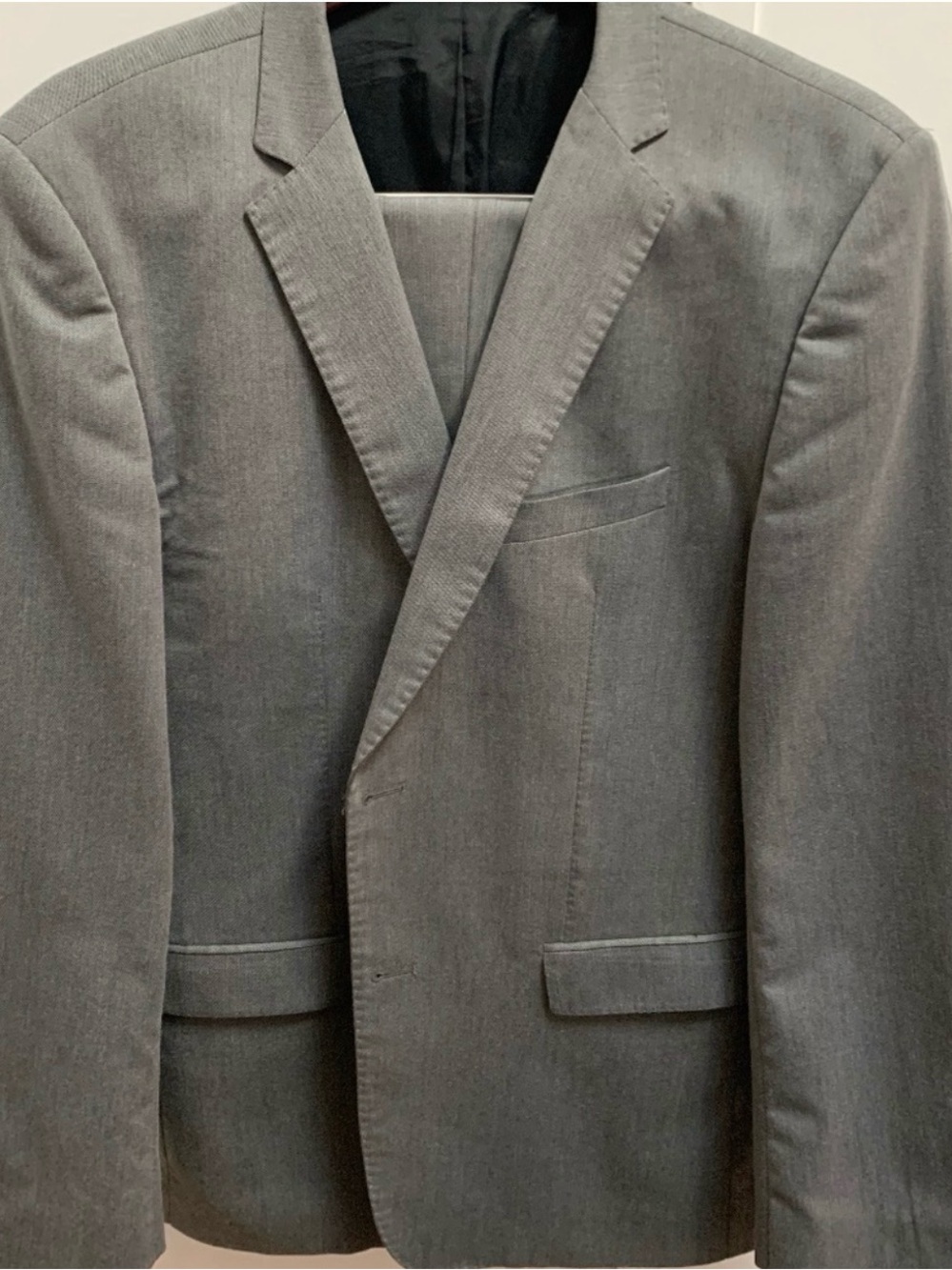 Zara Men's Gray Two-Button Suit with pants Make Offer